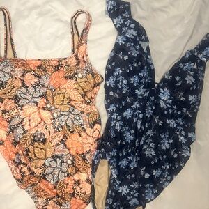 A Pea in the Pod -2-Orange and Blue Floral One Piece Swimsuit sz small Maternity